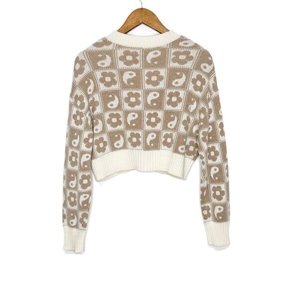 American Eagle Cropped Cardigan Sweater Yin & Yang Extra Small - Picture 4 of 7